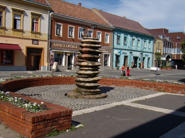 veszprem kossuth utca